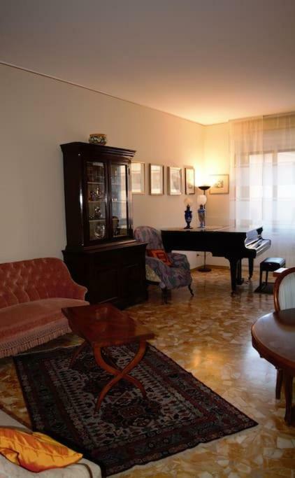 Casa Vida Apartment เกรโมนา ภายนอก รูปภาพ